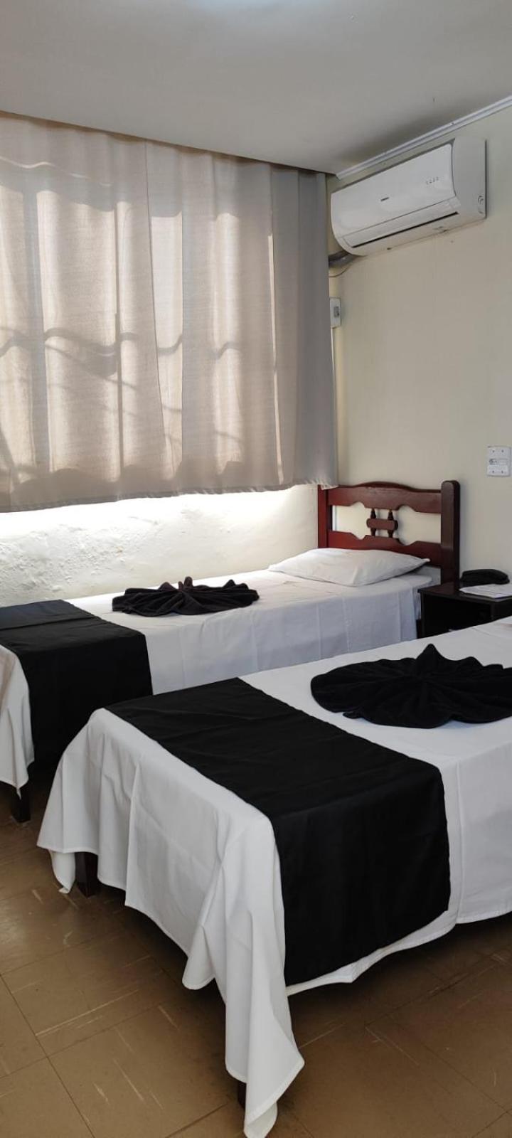Hotel La Rocca, กัวยาเนีย ภายนอก รูปภาพ
